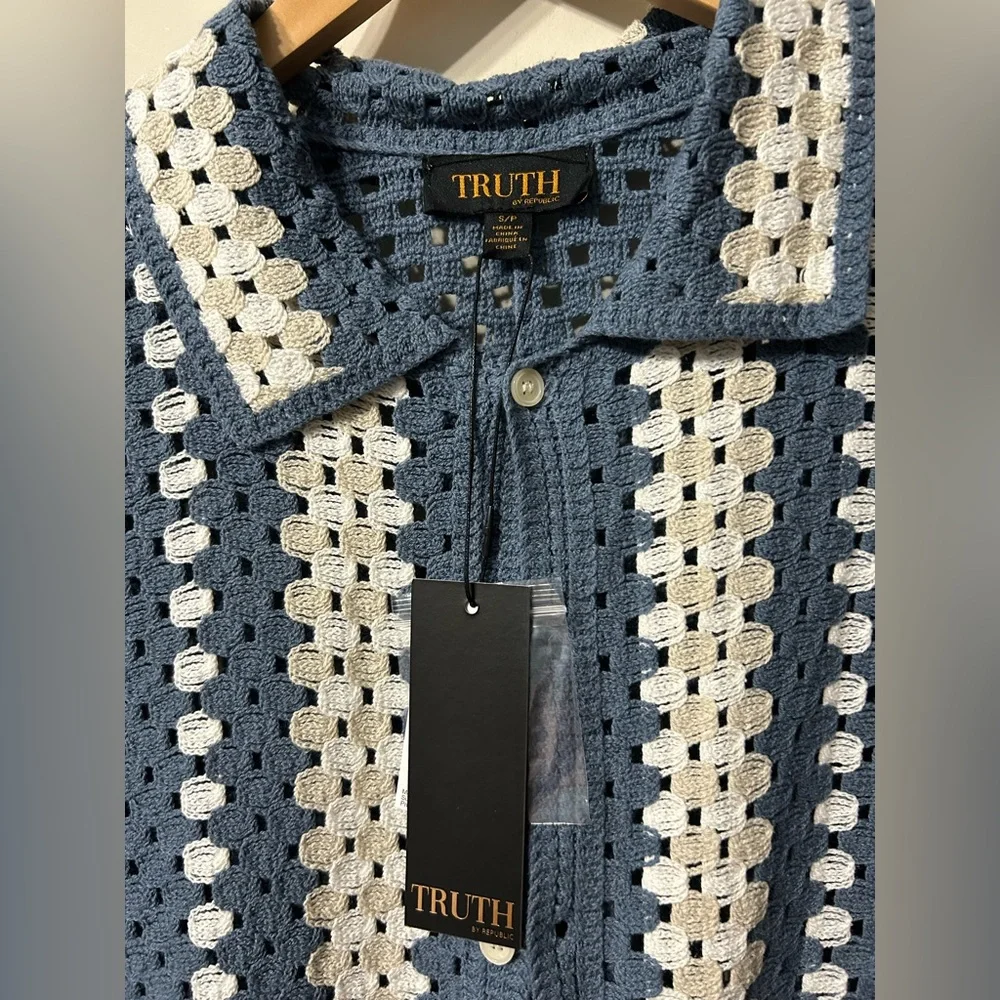 Truth by Republic Button down Crocheted striped Blue and White Men's Shirt - Picture 3 of 6